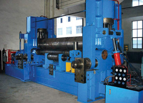 全自(zi)動型液(ye)壓(ya)機設備 新型(xing)智能(neng)化(hua)自動液(ye)壓機設備